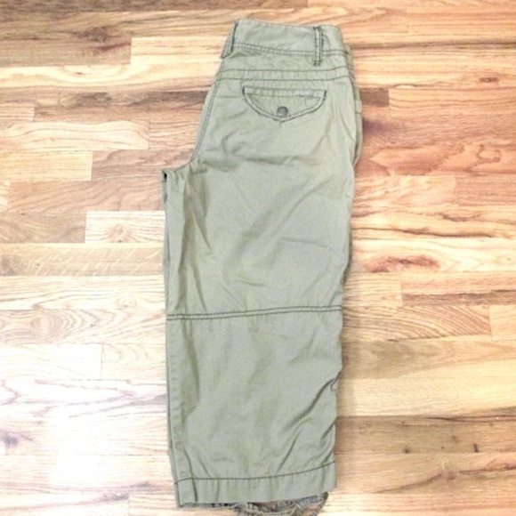 Ann Taylor LOFT Khaki "Marisa" Cargo Pants, Size 6 - Picture 2 of 7